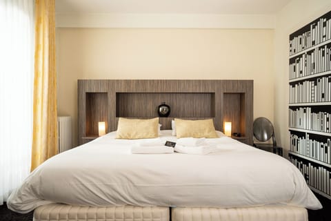 Double Room | Desk, blackout drapes, soundproofing, iron/ironing board