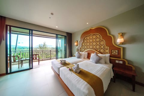 Deluxe Room | In-room safe, desk, blackout drapes, free WiFi