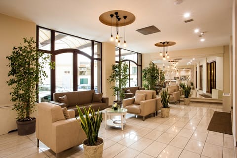 LCD TV, smart speakers