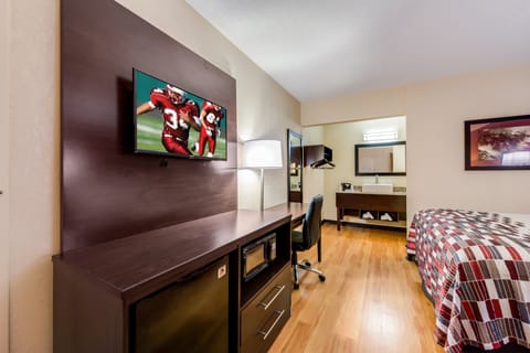 Deluxe Room, 2 Queen Beds, Non Smoking | Desk, blackout drapes, free cribs/infant beds, free WiFi