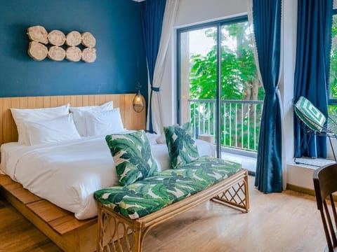 Superior Double Room, Balcony | Minibar, desk, soundproofing, WiFi (free)