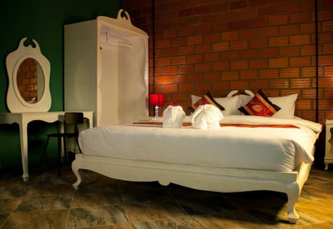 Double Room with Balcony | In-room safe, free WiFi