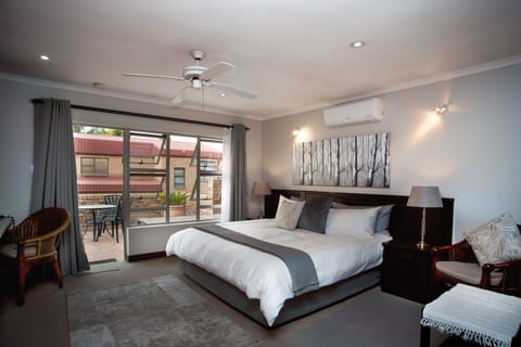 1 bedroom, in-room safe, individually furnished, desk