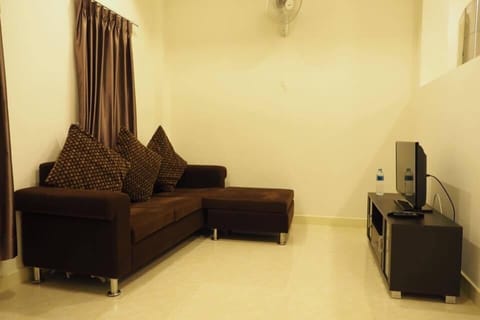 Villa  | Living area | Flat-screen TV