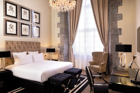 Chambre Prestige | Premium bedding, minibar, in-room safe, desk