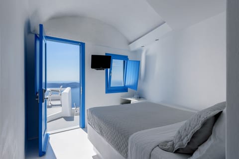 Junior Suite, Jetted Tub (Caldera Sea and Sunset View) | View from room