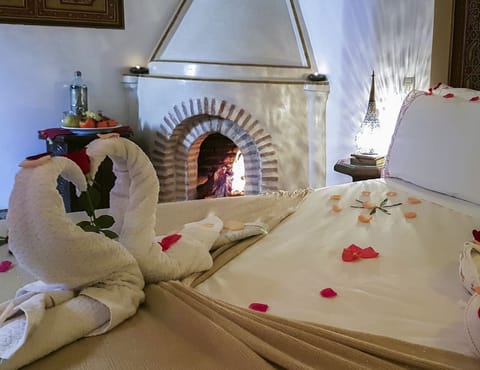 Chambre Double ( Tafoukte ) | In-room safe, individually decorated, individually furnished