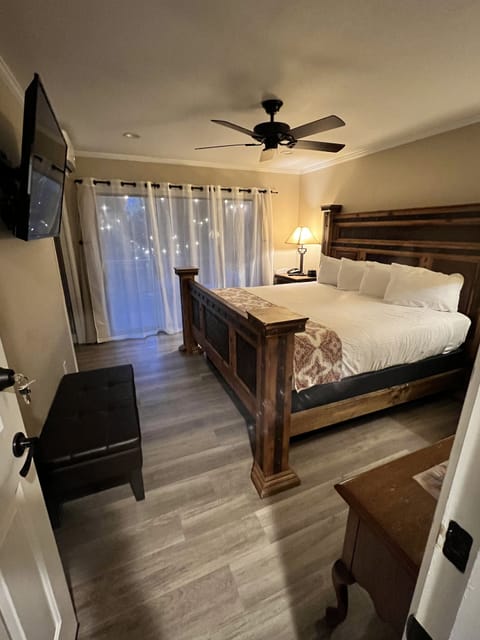 Deluxe Room, 1 King Bed (No Pets) | Premium bedding, pillowtop beds, blackout drapes, iron/ironing board