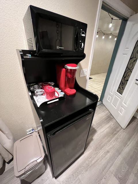 Luxury Suite, Multiple Beds | Living area | Flat-screen TV, pay movies