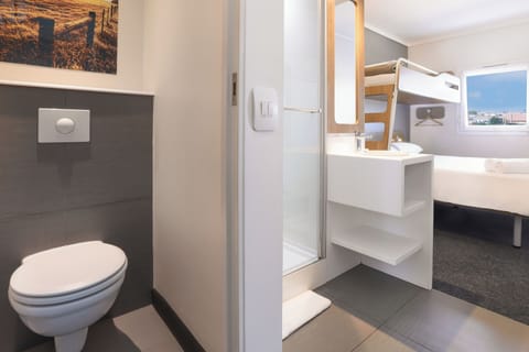 Desk, laptop workspace, free WiFi, bed sheets