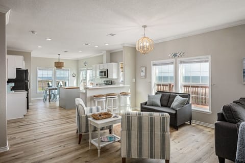 House, 2 Bedrooms | Living area | Smart TV, DVD player, streaming services