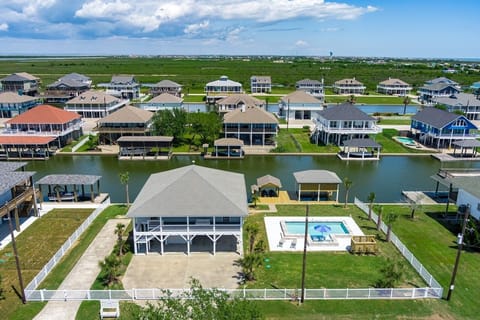House, 3 Bedrooms | Exterior