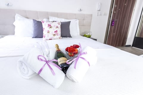 Superior Apartment with Balcony | Premium bedding, in-room safe, desk, free WiFi