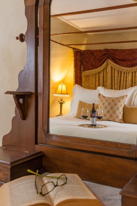 Room 8 | 1 bedroom, premium bedding, individually decorated