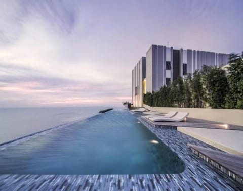 3 outdoor pools