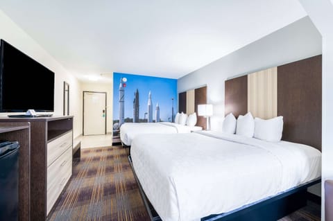 Suite, Multiple Beds, Non Smoking | Desk, blackout drapes, iron/ironing board, free WiFi