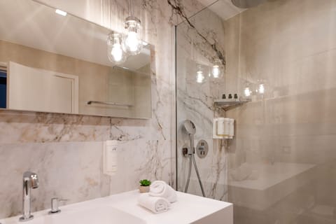 Minibar, in-room safe, desk, blackout drapes