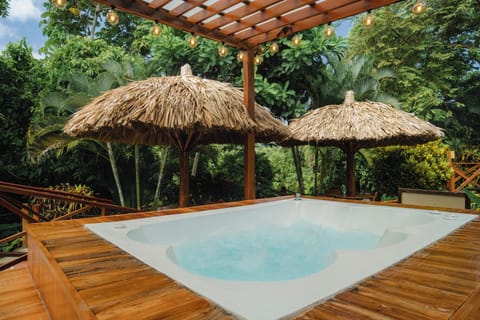 Jetted tub