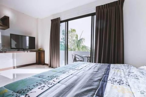 Apartment Double Room | In-room safe, desk, free WiFi