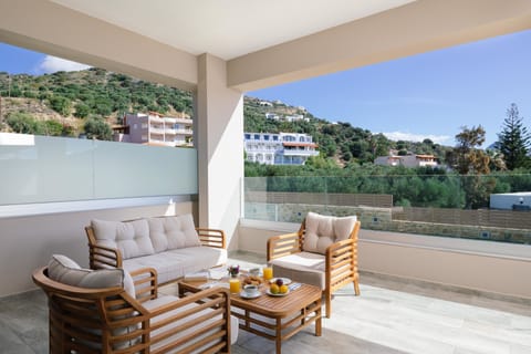 Superior Apartment, 1 Bedroom, Mountain View | Terrace/patio