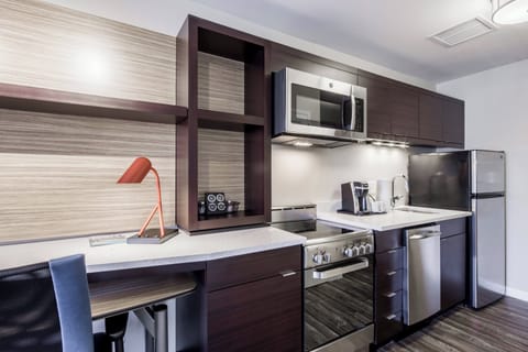 Suite, 1 Bedroom | In-room safe, laptop workspace, iron/ironing board