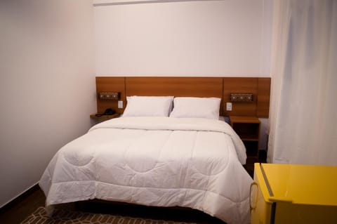 Desk, blackout drapes, free WiFi, bed sheets