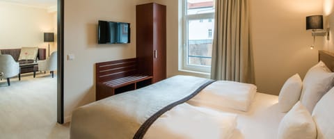 Hypo-allergenic bedding available, in-room safe, blackout drapes