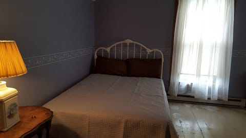 House, Multiple Bedrooms | Free WiFi