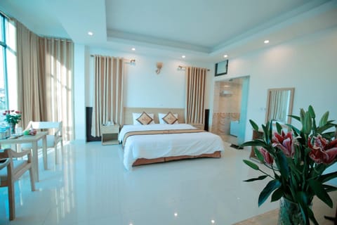 Deluxe Double Room | Premium bedding, Select Comfort beds, minibar, in-room safe