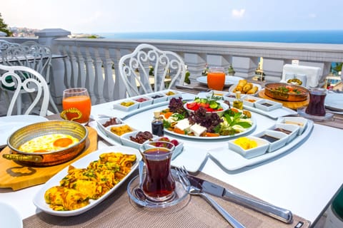 Breakfast meal