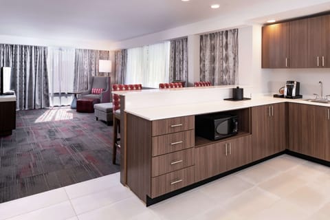 In-room safe, desk, laptop workspace, blackout drapes