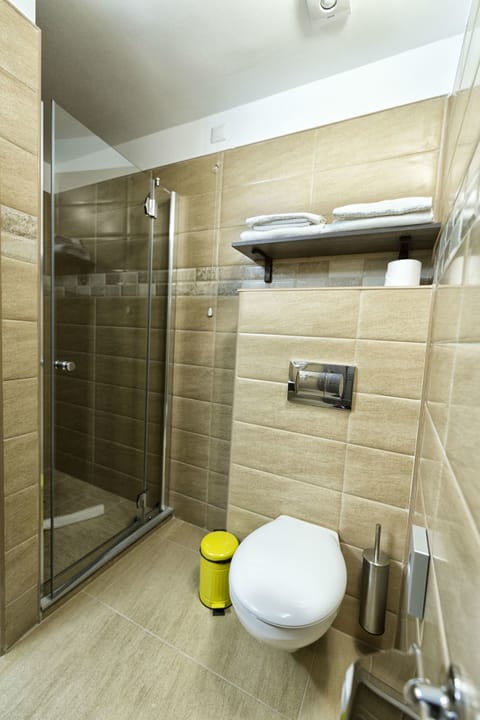 Free toiletries, hair dryer, bathrobes, slippers