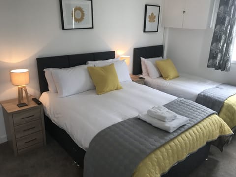 Double Room (King Room) | Desk, soundproofing, free WiFi, bed sheets