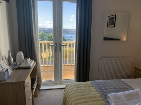 Double Room, 1 Double Bed, Lake View | Desk, soundproofing, free WiFi, bed sheets