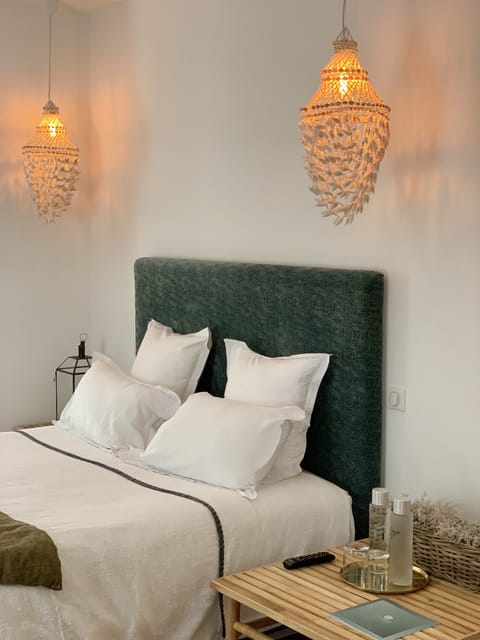 Junior Suite, Accessible | Premium bedding, desk, soundproofing, iron/ironing board