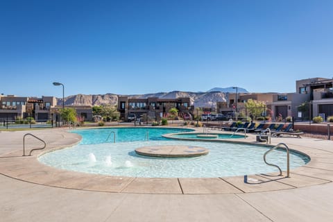 House, Multiple Beds, Mountain View (Fairway Oasis) | Pool | Outdoor pool, a heated pool