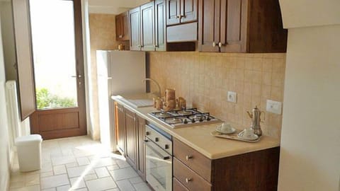 Superior Apartment, 2 Bedrooms | Private kitchen | Full-size fridge, oven, stovetop, espresso maker