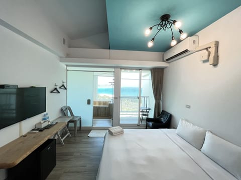 Romantic Room, Balcony, Beachfront | Blackout drapes, soundproofing, free WiFi, bed sheets