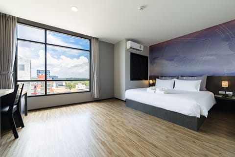 Deluxe King Room | View from room