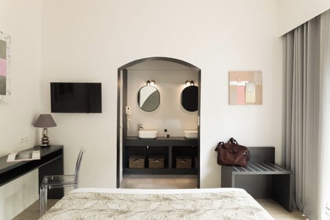 Superior Double Room, Terrace | Bathroom | Shower, hair dryer, towels, soap