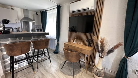 Cottage, Private Bathroom (du Cytise) | Shared kitchen | Highchair