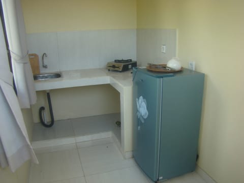 Double Room, Sea View | Private kitchenette | Fridge