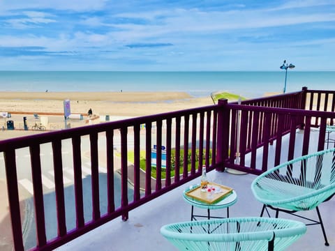 Chambre Double Deluxe, 1 grand lit, terrasse, vue mer | Terrace/patio