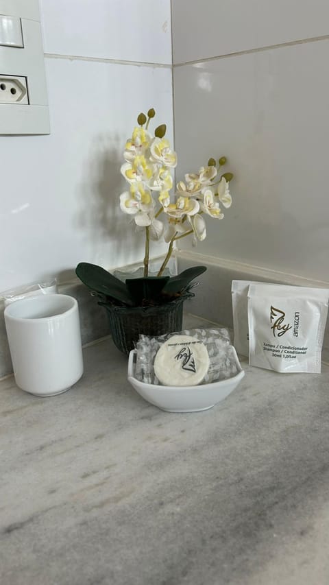 Superior Double Room, Multiple Beds | Bathroom | Shower, free toiletries, hair dryer, bidet