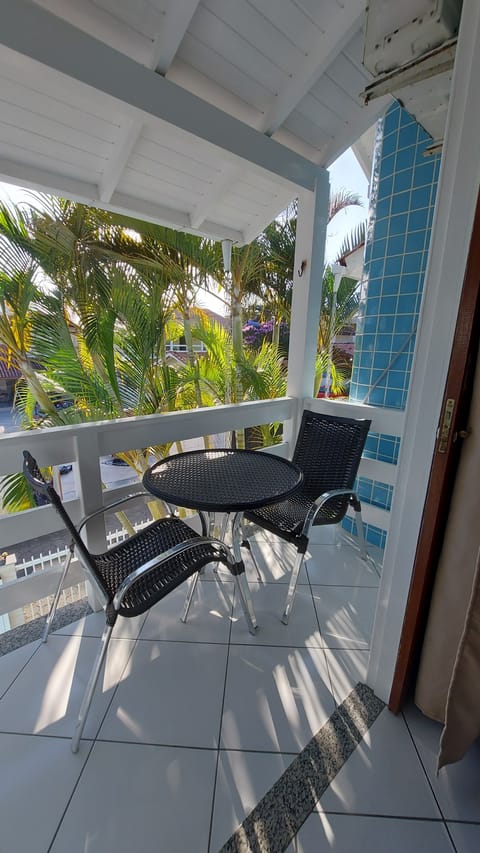 Deluxe Double Room Single Use (Deluxe 4) | Free WiFi, bed sheets