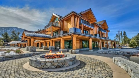 Condo, 2 Bedrooms | Exterior