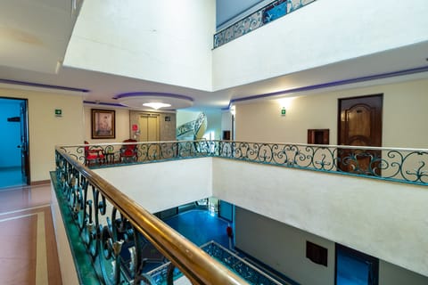 Handrails in hallways