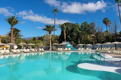 2 outdoor pools, pool umbrellas, sun loungers