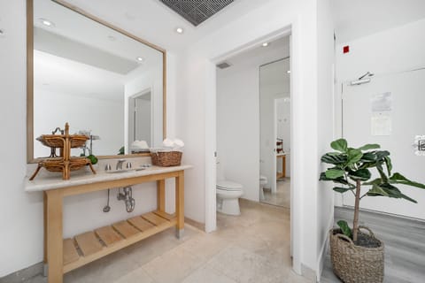 Standard Room, 1 Queen Bed, Private Bathroom (Self check-in) | Bathroom | Shower, hair dryer, towels, soap