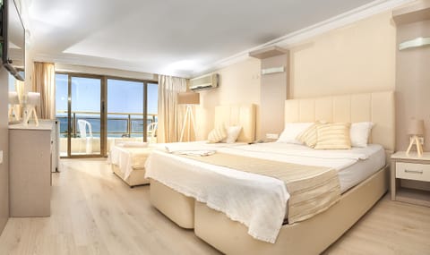 In-room safe, free WiFi